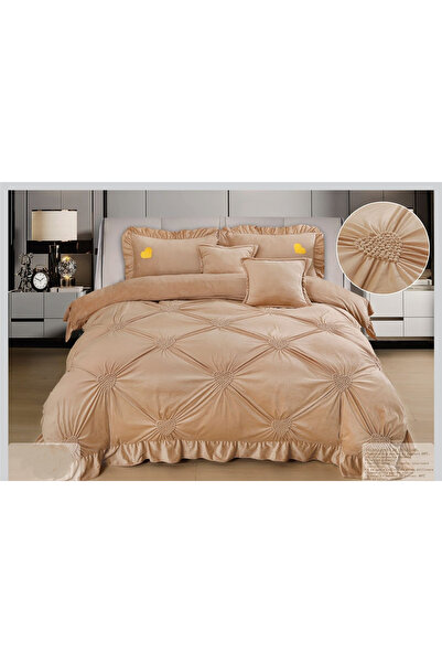 FIONNA.RO Velvet Lingerie With Embroidered Hearts And Ruffles - Beige