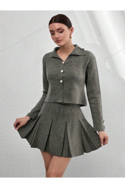 1D-1T بدلة تنورة تريكو