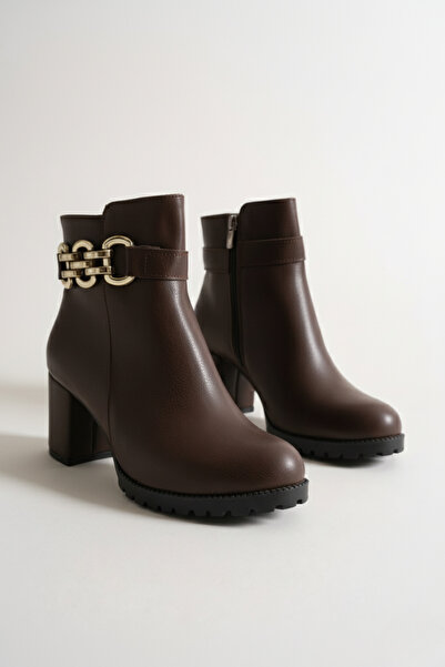 Brielfy Ardelle 9 cm Heeled Gold Chain Buckle Round Toe Faux Leather Winter Women's Boots