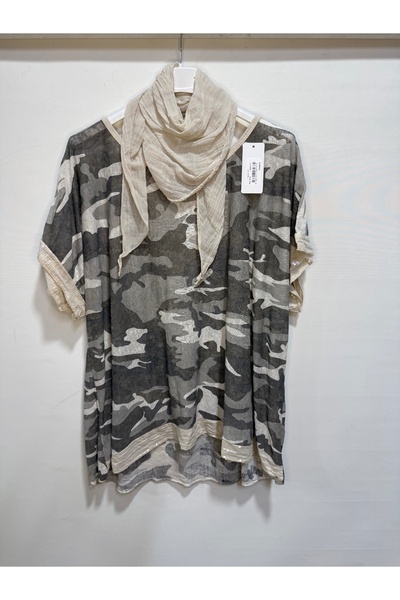 della moor Beige Italian Camouflage Pattern O Oversized Short Sleeve Blouse with Scarf