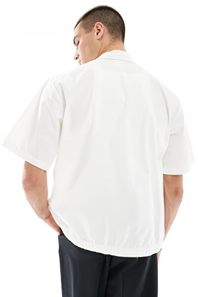 Nike Club Woven Loose Fit Short Sleeve Shirt in White Men's Loose Fit Woven Short Sleeve Sports Shirt