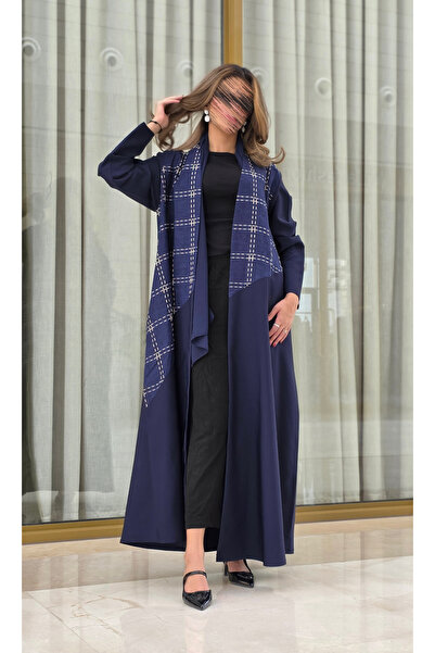 AYA عباية زرقاء داكنة مع إضافات