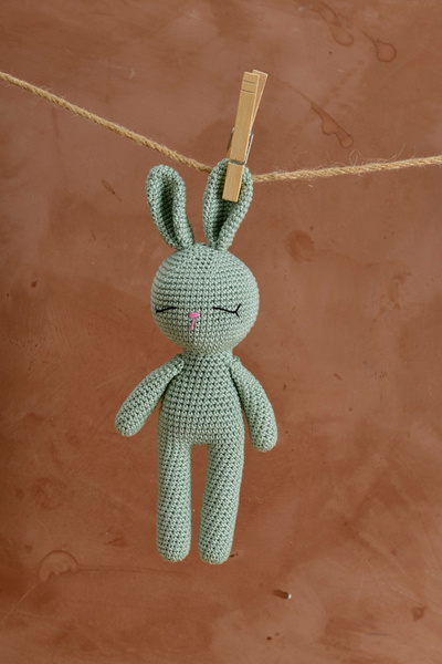 e&f Store Amigurumi Oyuncak - Yeşil Tavşan