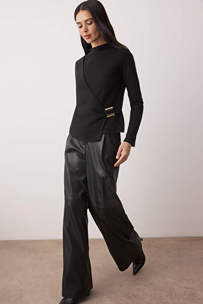Trendyol Collection Black Thessaloniki Accessory Detailed Wrap Long Sleeve Knitted Blouse Twoaw26Bz00115