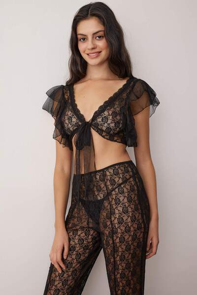 Trendyol Collection Schwarzes, mit Spitze verziertes, detailliertes, kappenloses Strickunterwäsche-Set THMAW26CC00030