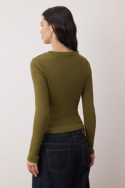Trendyol Collection Oil Green Double-Layered Crew Neck Ribbed Stretchy Knitted Blouse Twoaw26Bz00067