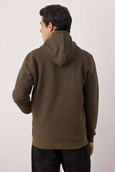 Trendyol Collection Khaki Regular/Normal Cut Zippered Hooded Textured Sweatshirt Tmnaw26Sw00067