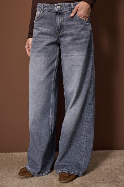 Trendyol Collection Gray Low Rise Wide Leg Jeans Twoaw26Je00308