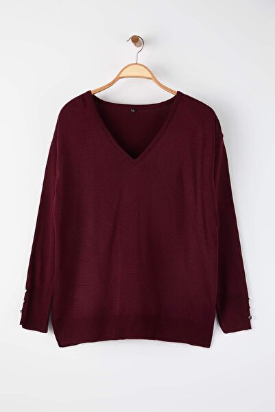 Trendyol Curve Burgundy V-Neck Button Detailed Knitwear Sweater Tbbaw23An00043
