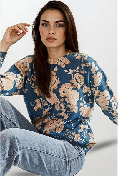 WeShaya سترة تريكو بياقة مستديرة ونقشة زهور باللونين البيج والأزرق