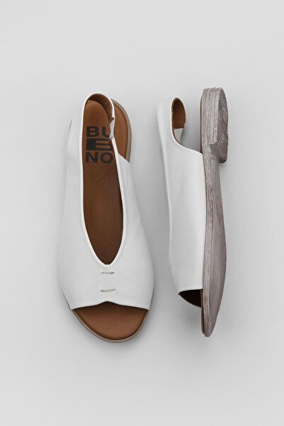 Bueno Shoes Λευκά Δερμάτινα Γυναικεία Σανδάλια Flat 01ws2512