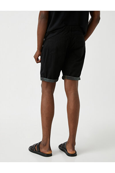 Koton Gabardine-Shorts mit Camouflage-Innenfutter