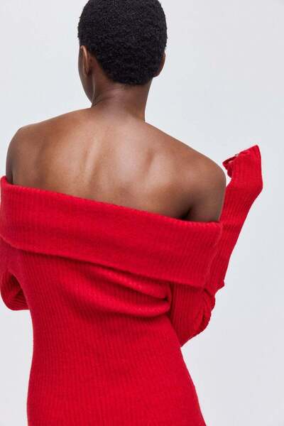 H&M Rib-knit off-the-shoulder dress