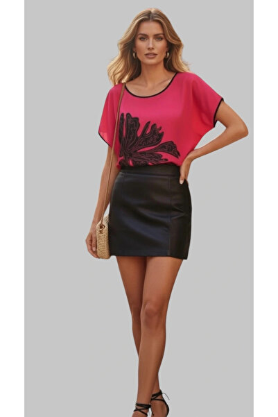 Jessica Dafer Sofia kini Krep Saten Çiçek Aplik Tasarım Bluz W 2026