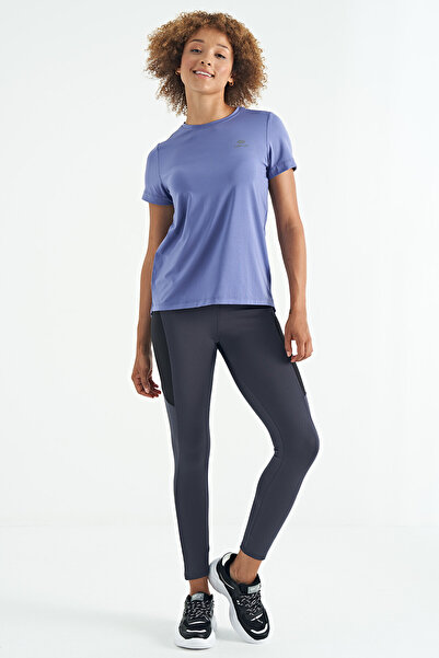 TOMMY LIFE Γυναικείο μπλουζάκι με κοντό μανίκι με λαιμόκοψη σε λιλά χρώμα - 97267