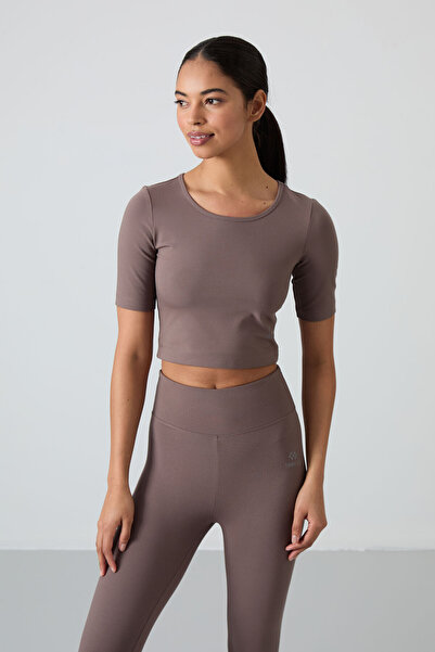 TOMMY LIFE Καφέ ψηλόμεσο καπρί-κομμένο μπλουζάκι με λεπτή εφαρμογή γυναικείο κολάν - 95285