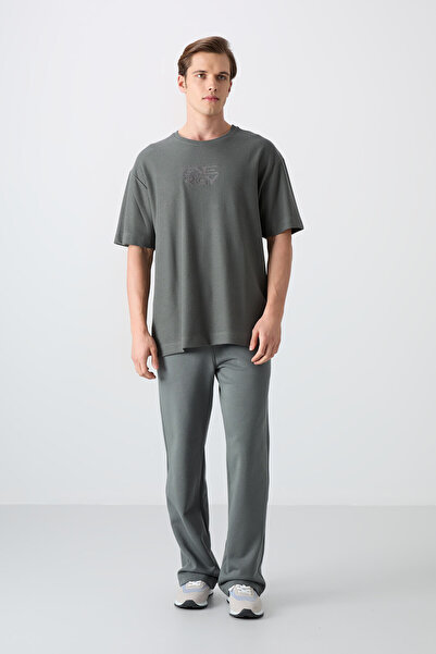 TOMMY LIFE Khaki Cotton Thick Surface Textured Oversize Fit Printed Men's T-Shirt - 88336