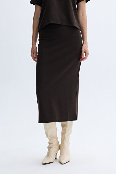 Mudo Midi Skirt with Back Slit