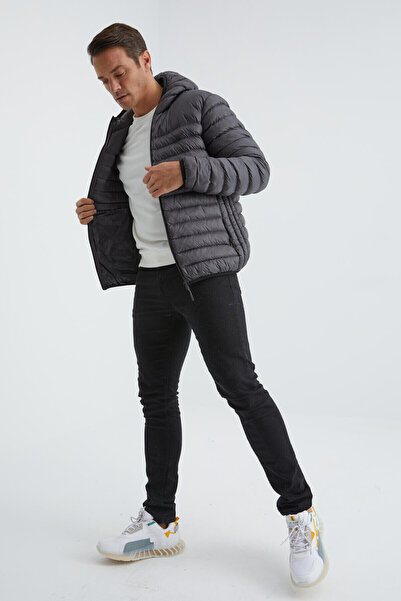 TOMMY LIFE Cold Resistant Anthracite Men's Puffer Jacket - Zippered, Standard Fit - 88167