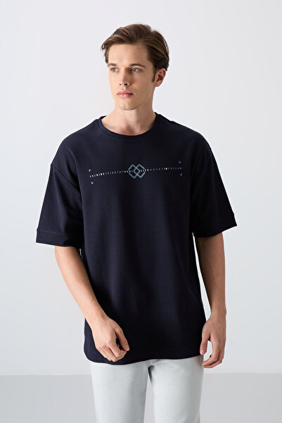 TOMMY LIFE Lacivert Pamuklu Kalın Yumuşak Dokulu Oversize Fit Baskılı Erkek T...