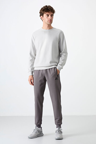 TOMMY LIFE Ανδρικό παντελόνι Jogger - Σκούρο γκρι, με φερμουάρ και τσέπη, κανονικό μέγεθος - 84587
