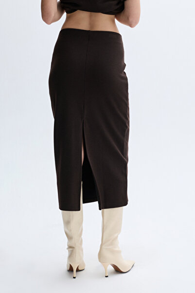 Mudo Midi Skirt with Back Slit