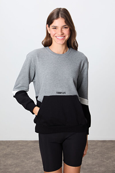 TOMMY LIFE Gri Melanj Kompakt Pamuklu Kalın Pürüzsüz Dokulu O Yaka Oversize F...