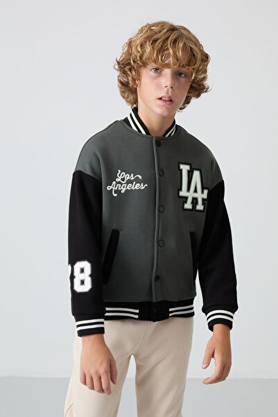 TOMMY LIFE Χακί βαμβακερό μπουφάν με χοντρή επένδυση από χνούδι, μαλακή υφή, κανονική εφαρμογή, κεντημένο αγορίστικο κολεγιακό μπουφάν - 11258