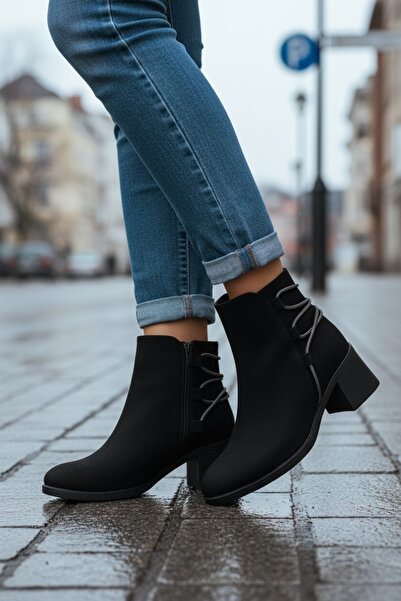 Y&D Shoes حذاء نسائي أسود جديد لموسم 2025-2026 بكعب قصير وتفاصيل حجرية وسحاب