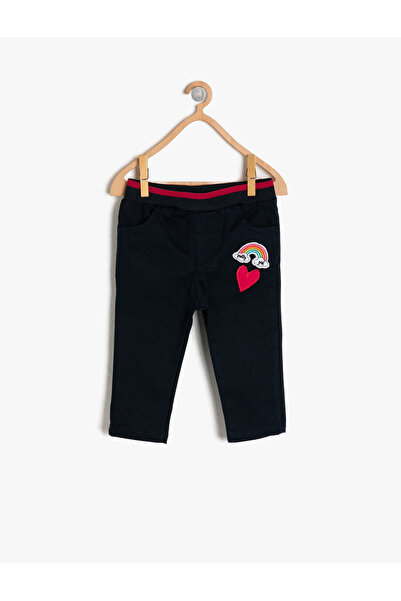 Koton Hose mit Applikationen