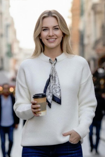 Cockatoo 4502 Wool Blend Soft Textured Scarf Crew Neck Premium