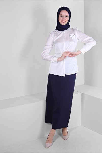 Alvina SPRINGED SATIN BLUZ WITH FLOWER ACCESSORY 43572