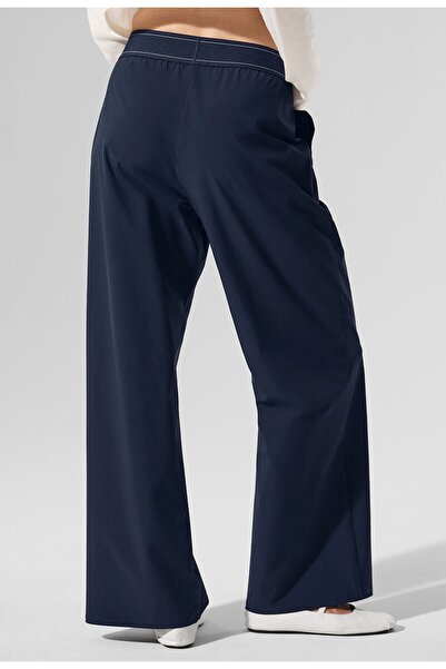 Alo 30 Inseam Suit Up Trouser, Regular Fit Wide Leg Pants for Women - Navy