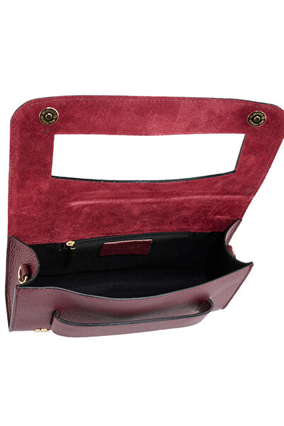 AZZURA Isolde bag, burgundy leather with gold metal accessories