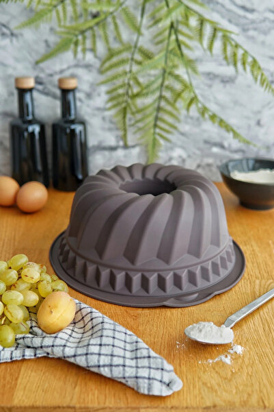 EVLE Crown Model Silicone Cake Mold, Platinum Silicone, Brick Color