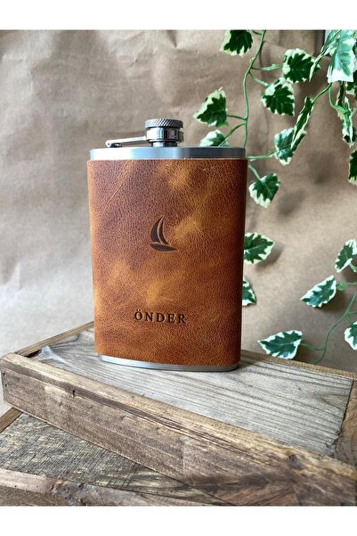 ALESTA LEATHER قارورة مشروبات الويسكي والكونياك المصنوعة من الفولاذ المغطى بالجلد 9 أونصة 266 مل - خلاط خياطة يدوية