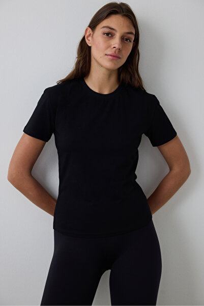 Penti Μαύρο T-Shirt με λαιμόκοψη Basic Slim Fit