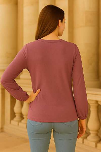 MEGHAN L.A Soft Stretchy Fabric Blouse with Lace Detail on the Front