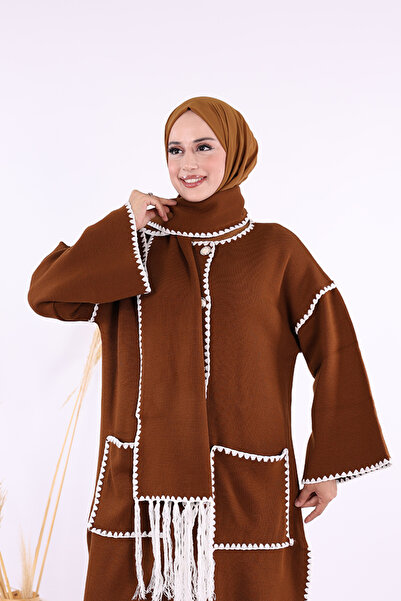Bym Fashion Tan Knitwear Scarf Cardigan - 12156 Model