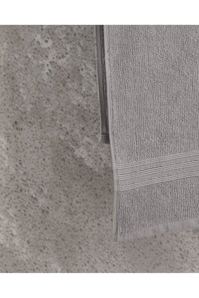 Madame Coco Gestreiftes Dobby-Gesichtshandtuch – Hotelkollektion