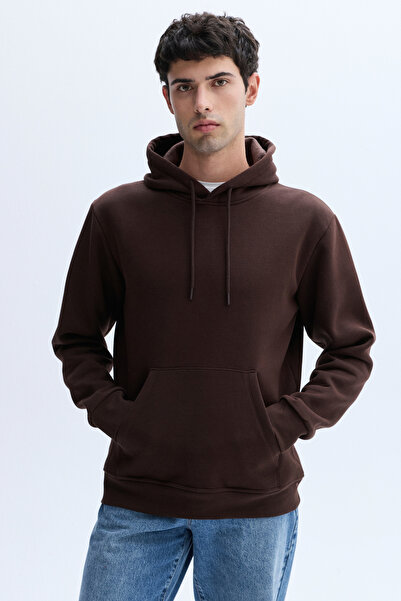 Mudo Kangaroo Pocket Hooded Sweatshirt