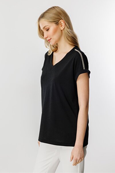 Butik Triko Mutlu ertan women's chain detailed v-neck blouse black 30345