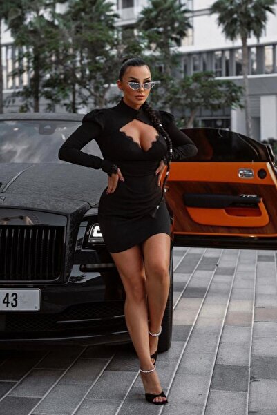 Prive Boutique Sugar daddy`s funeral vibes