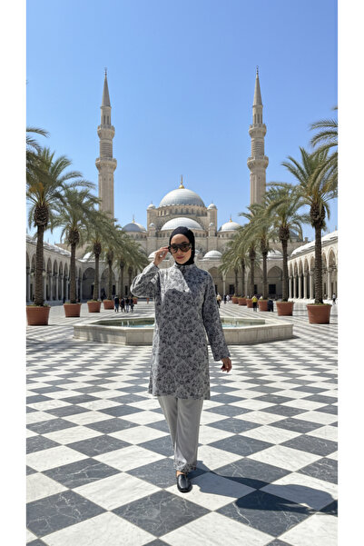 Vivezza Elena Desen Cotton Women's Hajj and Umrah Clothing