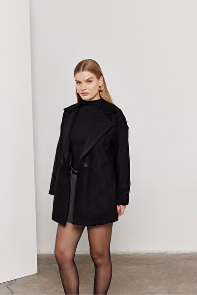 SevdeUgur Γυναικείο κοντό παλτό με φόδρα σε μαύρο χρώμα / Sevde Ugur