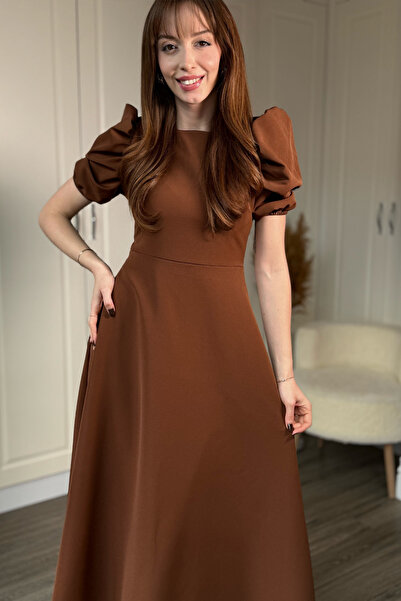 Dilay Gökoğlu Butik Φόρεμα Midi με μανίκια μπαλόνι Midi καφέ