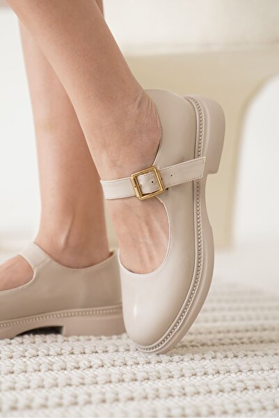 Zerenyus Clarissa Premium Beige Patent Leather Buckle Detailed Mary Jane Loafer