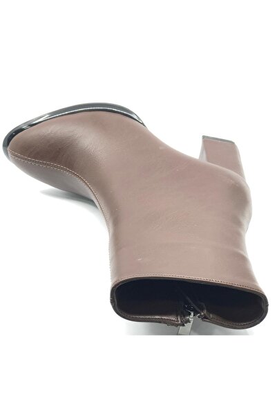 KOCAMANLAR Feles Детайлни класически дамски ботуши с ток BROWN