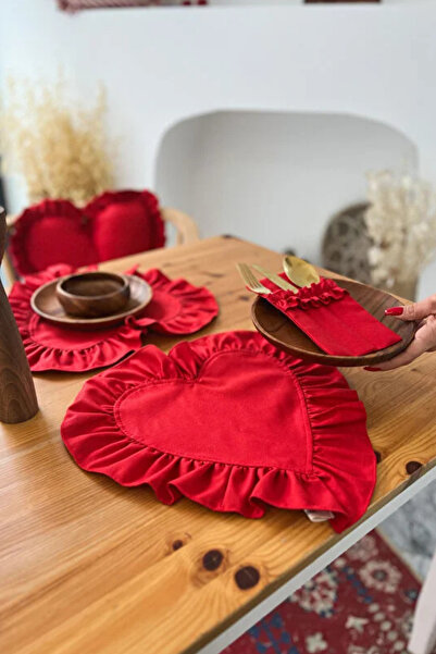 KaiHome Heart Patterned Ruffled Linen Plate - American Service Set of 2