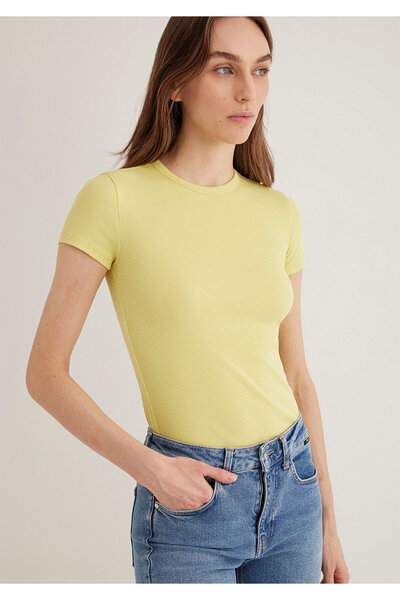 Mavi Yellow Math Basic T-Shirt Body Fitted Cut